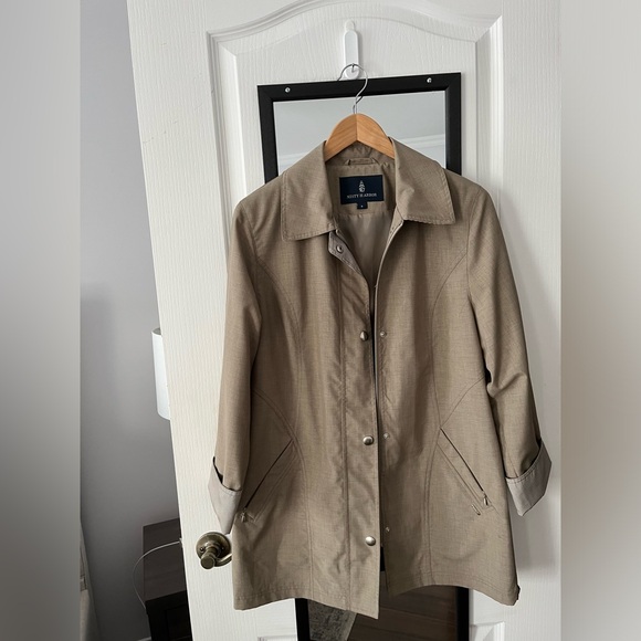 Misty harbor trench - Picture 1 of 7